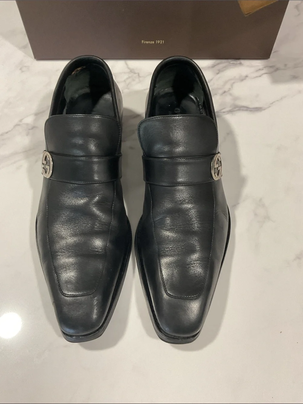 Gucci Black Leather Men’s Slip-On Loafers with Silver GG Buckle